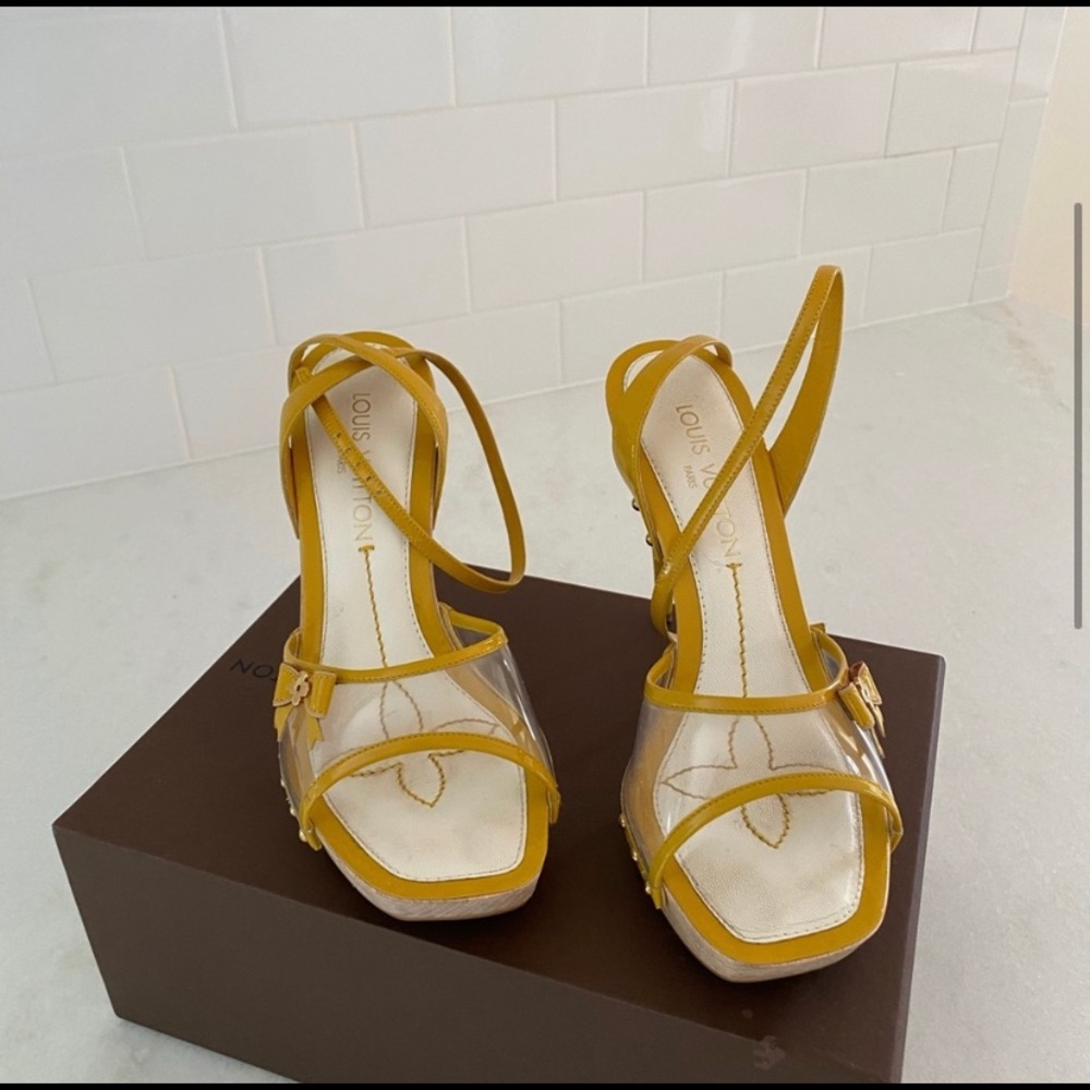 Louis Vuitton Sandals